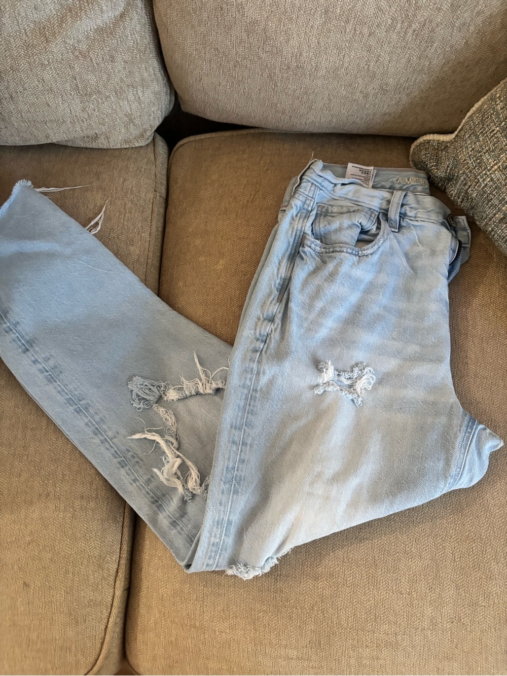 American Eagle Outfitters Light Blue Distressed Boyfriend Jeans
